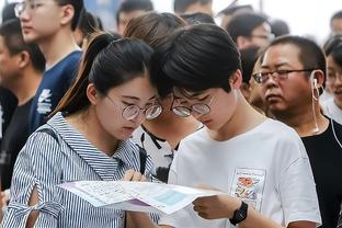 杜兰特：期待看到哈利伯顿的未来 他是那种中小学生会仰慕的控卫