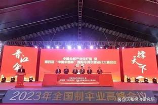 攻防俱佳！詹姆斯25+8+7带队赢下洛城德比 上演赛季十佳隔扣