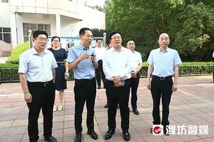 意媒：德佬多次联系德泽尔比，希望邀请他在下赛季执教那不勒斯